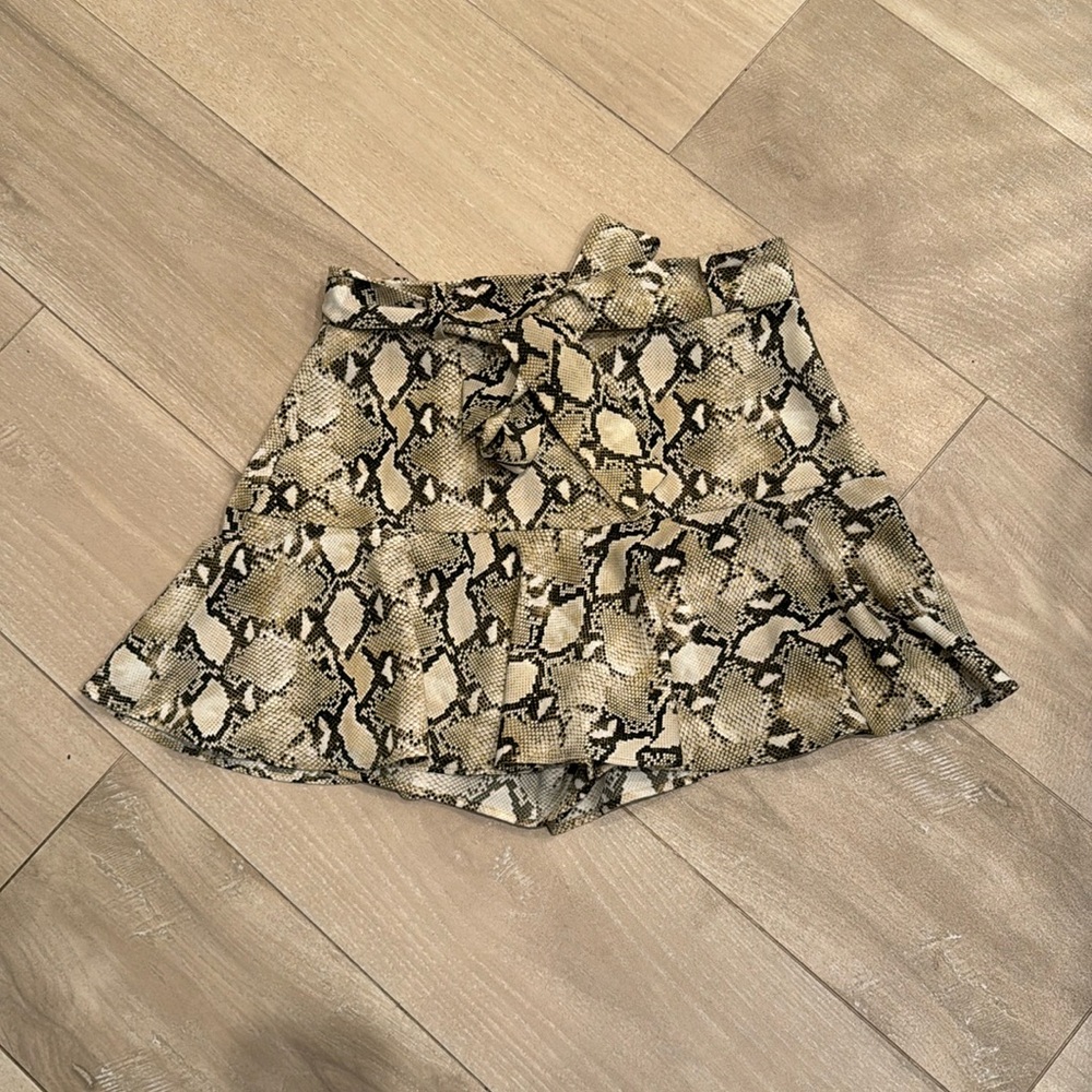 Zara snake print skort